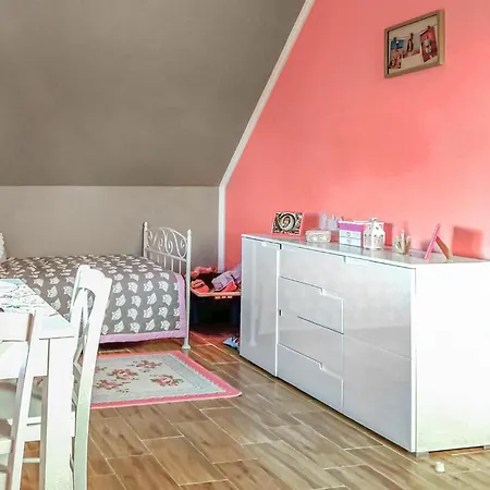Dom wakacyjny Stunning In With Kitchen